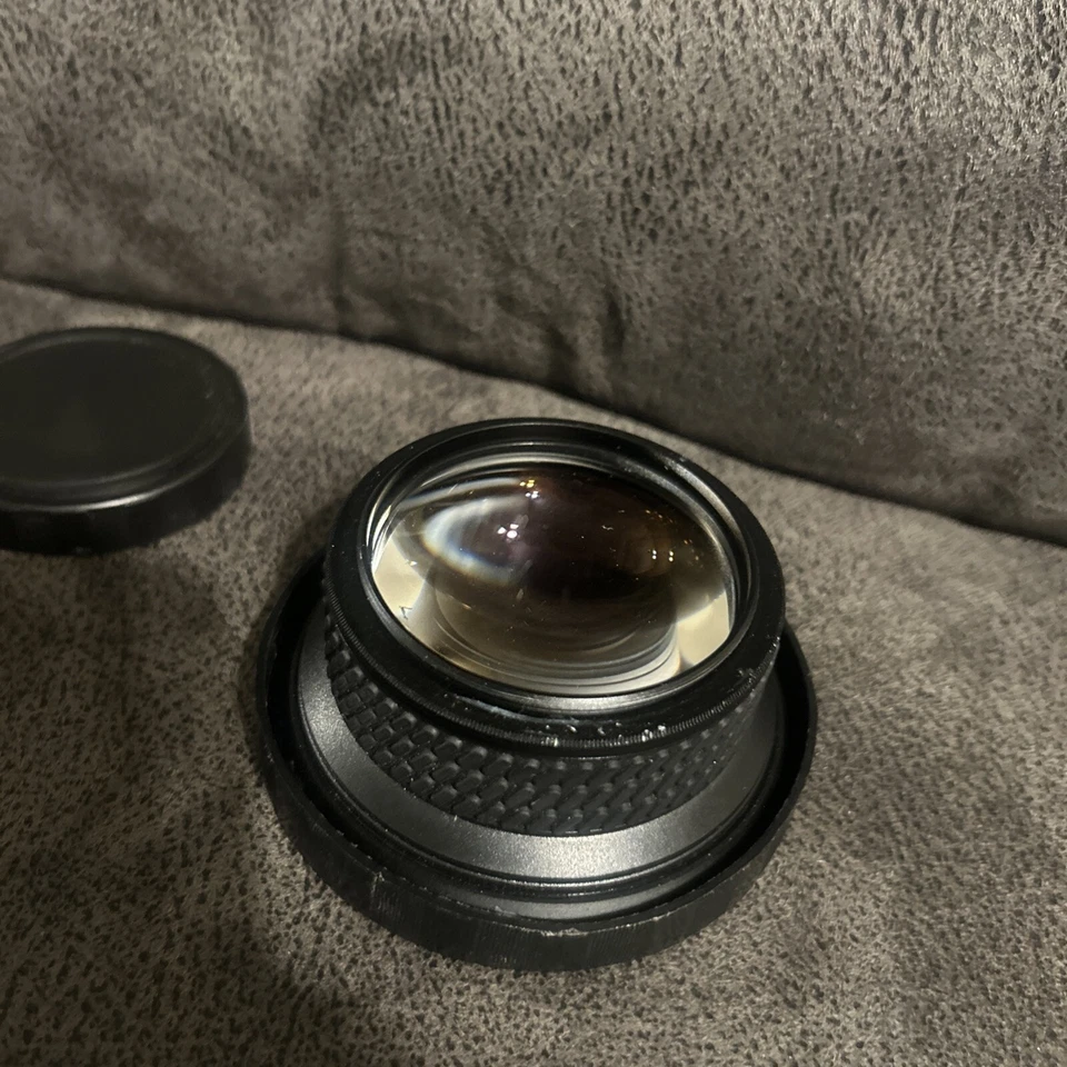 Raynox Wide Angle Conversion Lens 0.7x. F - Image 1 of 4