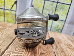 Vintage Zebco 33 Classic Ball Bearing Made In The USA fishing - Picture 1 of 8