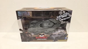 🔥Jada Metals Die Cast Batman V Superman 1:24 Batmobile Model Kit New 25 Parts  - Picture 1 of 7