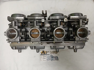 Carburadores OEM Suzuki Mikuni - 4 racks 1981-1982 Katana GS550 M 13201-47160 Foto 1 de 4