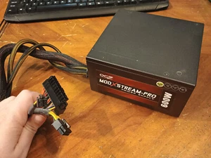 OCZ 600W Modulares PC Netzteil (OCZ600MXSP) + alle Kabel - GEBRAUCHT - Bild 1 von 3