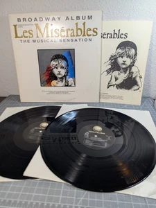 LES MISERABLES Broadway Album 2LP 1987 GEFFEN GHS 24151 w/ Booklet 1st EX - Imagen 1 de 23