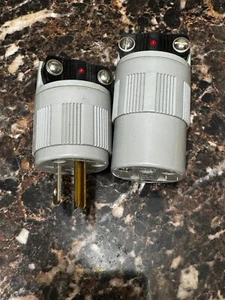 New-No Box; Arrow Hart 125V; 15A; Plug - Picture 1 of 4