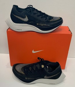 Las mejores ofertas en Jordan Future Negro Dorado Metálico | eBay