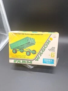 KIT MODELO PLÁSTICO VAGÓN BARCAZA JOHN DEERE 1/25 con CELOFÁN NUEVO EN CAJA 1974 vintage - Imagen 1 de 14