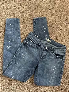 CAbi Jeans Women's Size 2 Constellation Skinny Jeans Bleach Details Acid Wash - Picture 1 of 13
