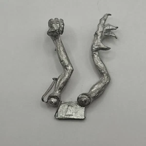 Warhammer Chaos Horrors of Tzeentch Arms Pair 2001 Horror Daemons Games Workshop - Picture 1 of 2