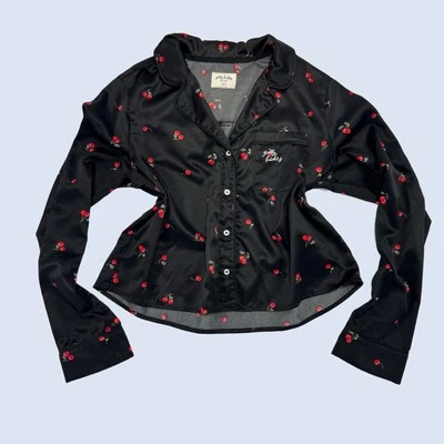 "Camisa de manga larga estampada de cereza Gilly Hicks suave sedosa busto - 45"" de largo - 21""" Foto 1 de 4