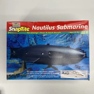 Kit Modelo Snaptite Vintage Revell Escala 1/100 NAUTILUS SUBMARINE 85-1178 1997 - Imagen 1 de 20
