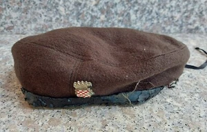 Ejército Croata HV, PRIMERAS INSIGNIAS OFICIALES Metal Insignia Boina Sombrero Gorra Período Guerra - Imagen 1 de 6