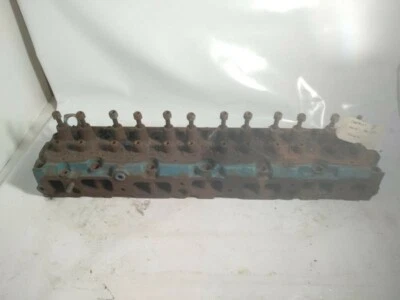 Culasse Chevrolet 250ci 1973 à 1979 - Photo 1/2