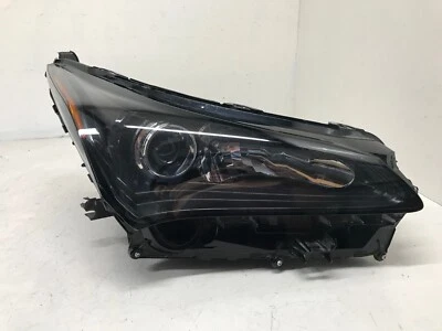 Faro derecho pasajero derecho dañado Lexus NX200T 2015-2017 8114578060 OEM Foto 1 de 4