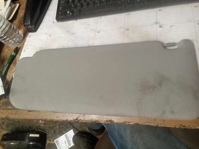 Parasol derecho OEM LADO PASAJERO GRIS AUDI ALLROAD QUATTRO 01 02 03 04 05 Foto 1 de 4