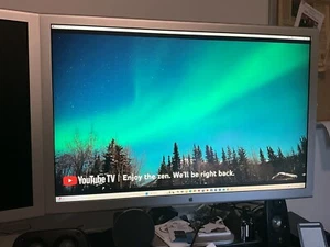30" Monitor APPLE Cinema HD Display Model A1083 DVI LCD Widescreen w/90W Adapter - Picture 1 of 3