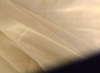 DARK IVORY CREAM HERRINGBONE KNIT FABRIC, WINTER WEIGHT, 155 cm width, STRETCH - Image 1 of 2