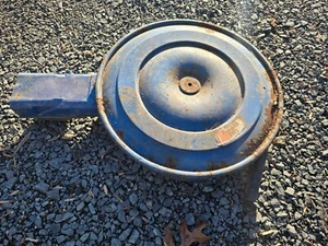 Ford Air Cleaner Filter Assembly - Picture 1 of 4