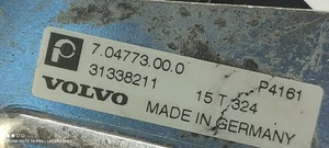 31338211 pompa acqua per VOLVO V40 BASICO 2018 1932514 - Picture 1 of 12