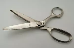 Vintage 60´s "Mundial" Tailor's Dressmaker Steel Scissors 85mm Serrated Blades - Picture 1 of 6