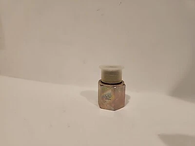 Eaton Hose Fitting S1018 M18 - Image 1 of 4