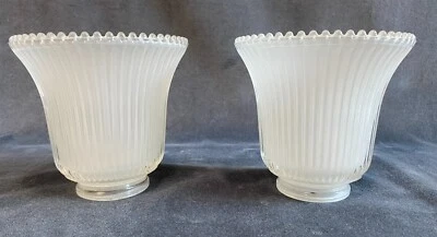 Dos apliques vintage con forma de campana de vidrio para lámparas Foto 1 de 4