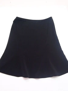 White House Black Market Solid Print Pencil Fit Flare Pleated Skirt sz 8 - Picture 1 of 8
