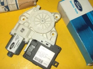 NEW GENUINE FORD FOCUS Mk2/C-MAX Mk1/REAR/ELECTRIC/WINDOW/MOTOR & MODULE - Picture 1 of 17