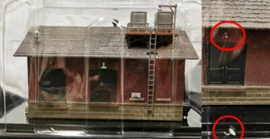 Woodland Scenics HO Scale Chip's Ice House (lamp damaged) - Picture 1 of 1