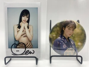 Remu Suzumori Cheki Instax Polaroid Photo Autographed Signed With Button Badge - Picture 1 of 1