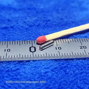 M2 x 8mm Micro Slotted Cone Point Grub / Set Screws 304 Stainless Steel P 0.4mm - Bild 1 von 3