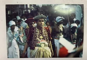 Postal de colección Sri Lanka sin publicar Ayubowan Kandyan Chieftan FoundArtShopCom - Imagen 1 de 6