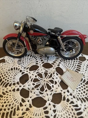 Franklin Mint 1957 Harley Davidson XL Sportster Motorcycle 1:10 Scale - B11TQ07 - Image 1 of 4