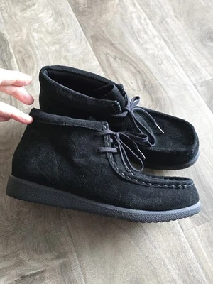 Botas chukka de gamuza negras Hush Puppies talla 4 para niños Foto 1 de 4