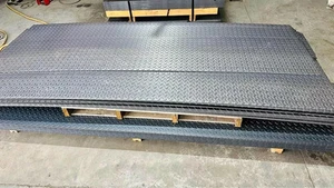 Mild Steel Checker Plate Sheet 8x4 (2m x 1m) S235 Chequer/Durbar Floor Steel - Picture 1 of 7