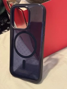Tech21 Evo Check case for iPhone 15 Pro - Compatible with MagSafe - Navy Blue - Zdjęcie 1 z 4