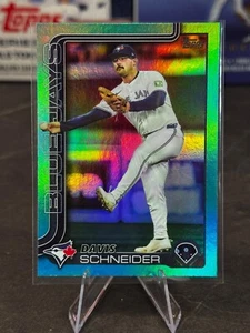 2025 Topps Series 1 - Davis Schneider #342 Aqua Refractor - Picture 1 of 2