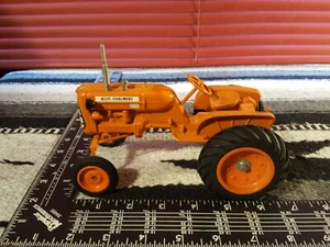 Allis Chalmers D10 1/16 Diecast Farm Tractor Replica Collectible By SpecCast - Picture 1 of 10