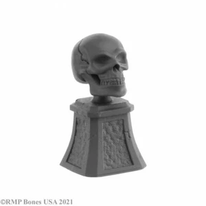 Reaper Miniatures 01689 Sugar Skull and Plinth Figure - Picture 1 of 2