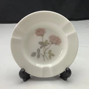 Wedgwood " Ice Rose" Aschenbecher Bone China Made in England 2 verfügbar - Bild 1 von 2