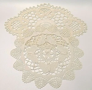 Vintage Pair Hand Crocheted Doilies Antique White, Butterfly Cotton - Picture 1 of 9