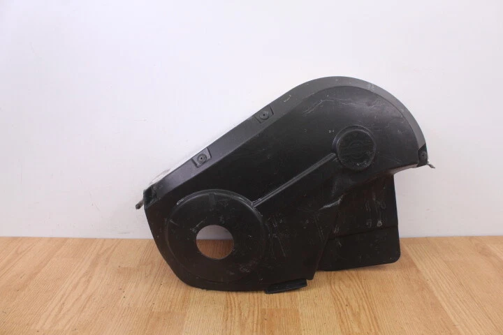 Protector de cubierta de cinturón de embrague Ski-Doo Summit 600 2005 Foto 1 de 4