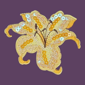 YELLOW LILY SEQUIN FLOWER CUTE PLANT DETAILED IRON ON PATCH 2.75" x 3.0" - Picture 1 of 5