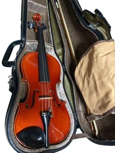 Suzuki Violin 4/4 1974 - Picture 1 of 8