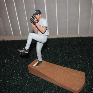 McFarlane 2004 Kevin Brown New York Yankees MLB Series 8 (open/loose) - Picture 1 of 7
