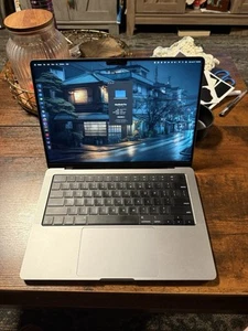 MacBook Pro 14-Inch 2021 M1 Max Laptop 32GB RAM 1TB SSD Space Gray - Afbeelding 1 van 9