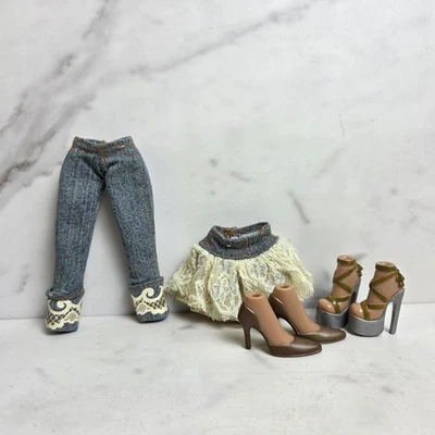 MGA Entertainment BRATZ PRINCESS Muñeca Fianna Falda Capris y Zapatos de Repuesto  Foto 1 de 4