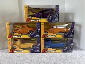 JADA 1/24 DIECAST CARS - Picture 1 of 4
