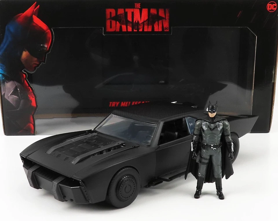 1/18 JADA - BATMAN - BATMOBILE WITH FIGURE 2022 - THE BATMAN 253216002-32504 - Immagine 1 di 1