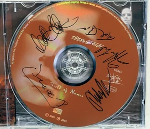 CD alias eye Filed of Names muy bien firmado - Imagen 1 de 1