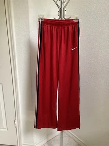 Rote Nike Mesh Trainingshose Jungen Large. Elastischer Kordelzug in der Taille. Stretch. - Bild 1 von 6