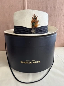 Cappello Goorin Bros Panama Piumato XL in Scatola Cappello Nuovo 2017 Fedora - Foto 1 di 14
